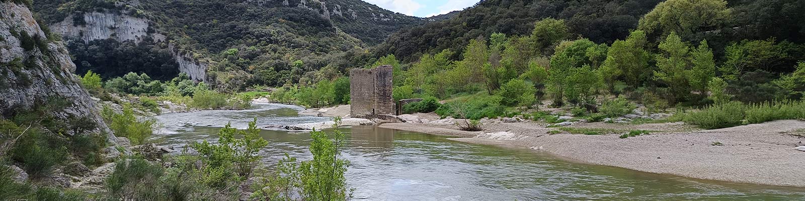 Le long du Gardon à la Baume