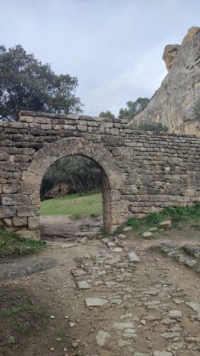 Château  de Roquemartine-Grotte de Calès